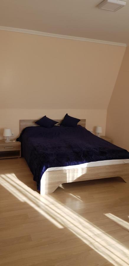 Boglárka Apartman Hajduszoboszlo Exterior foto