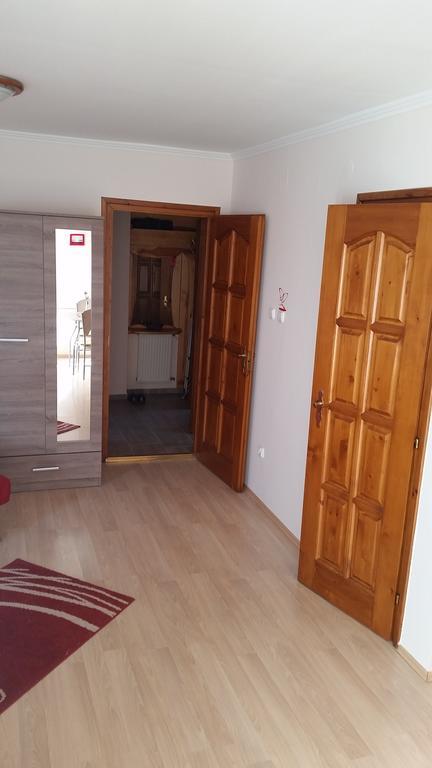 Boglárka Apartman Hajduszoboszlo Exterior foto